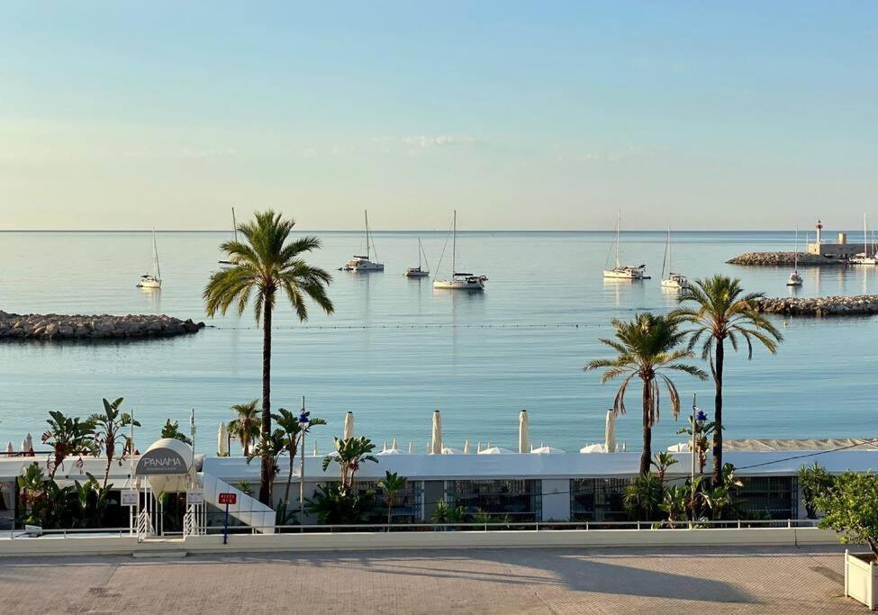 Le Garavan-Vue Mer-Plage-Clim-Terrasse Menton Dış mekan fotoğraf